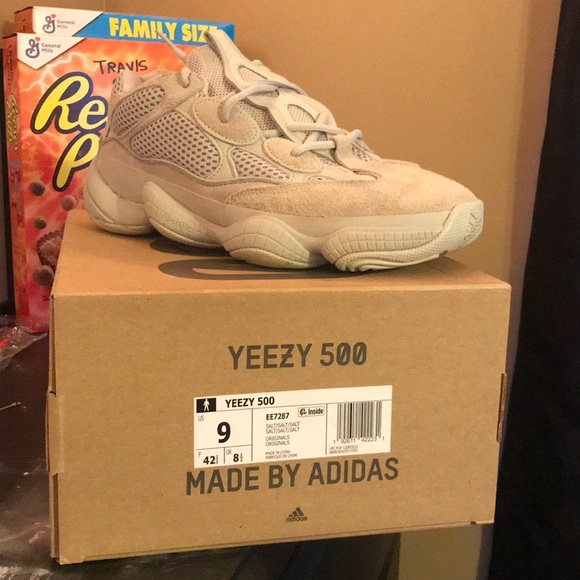 Yeezy 500 size 9